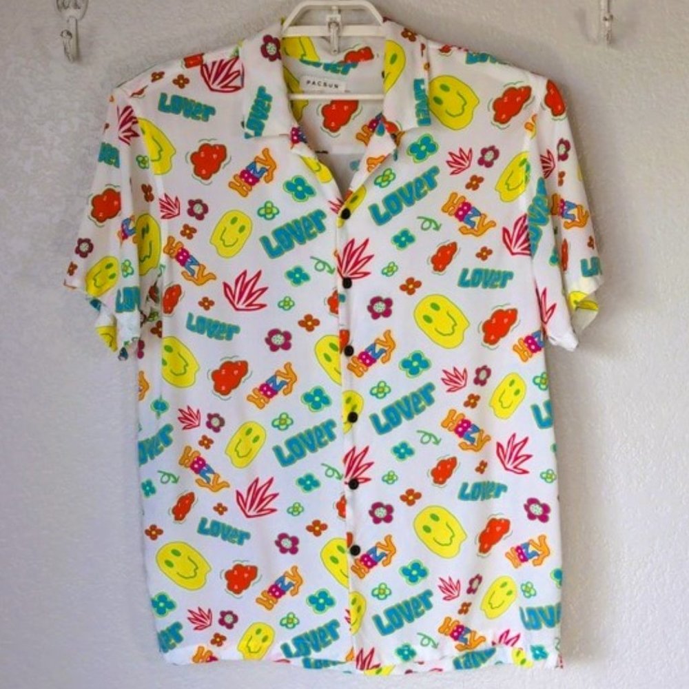 PacSun Large Short Sleeve Button Down Shirt 70s Vibe Peace Love Flower Smileys